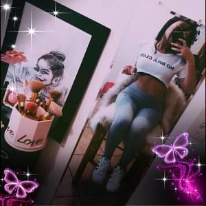 Meet your Posher, Xiomara maribel